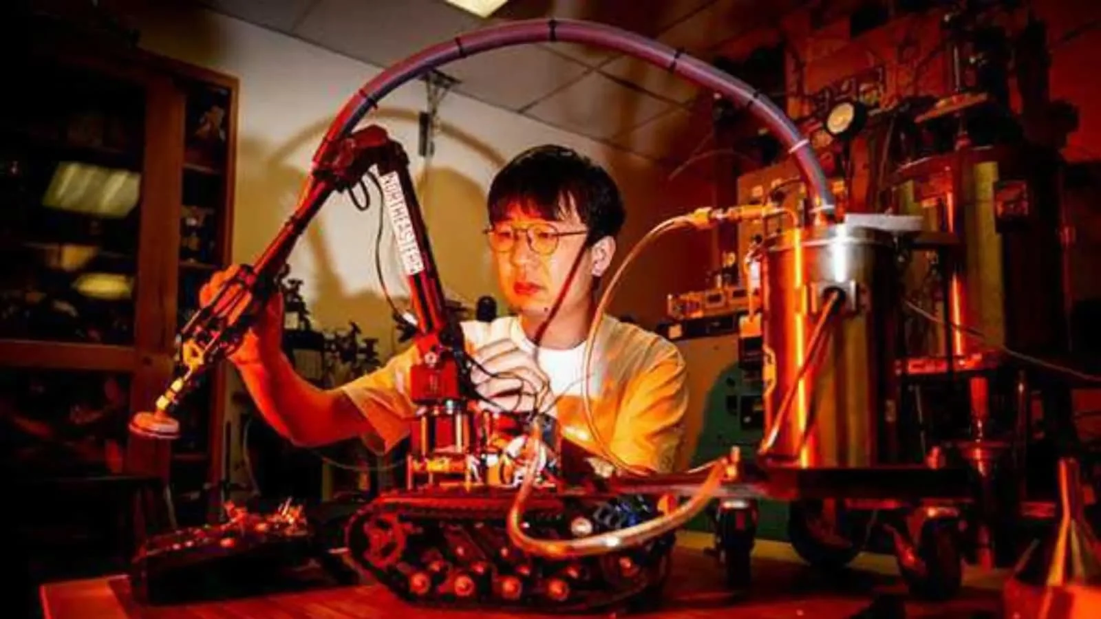 Scientists Propose Extinguishing Fire with Liquid Nitrogen Instead of Water