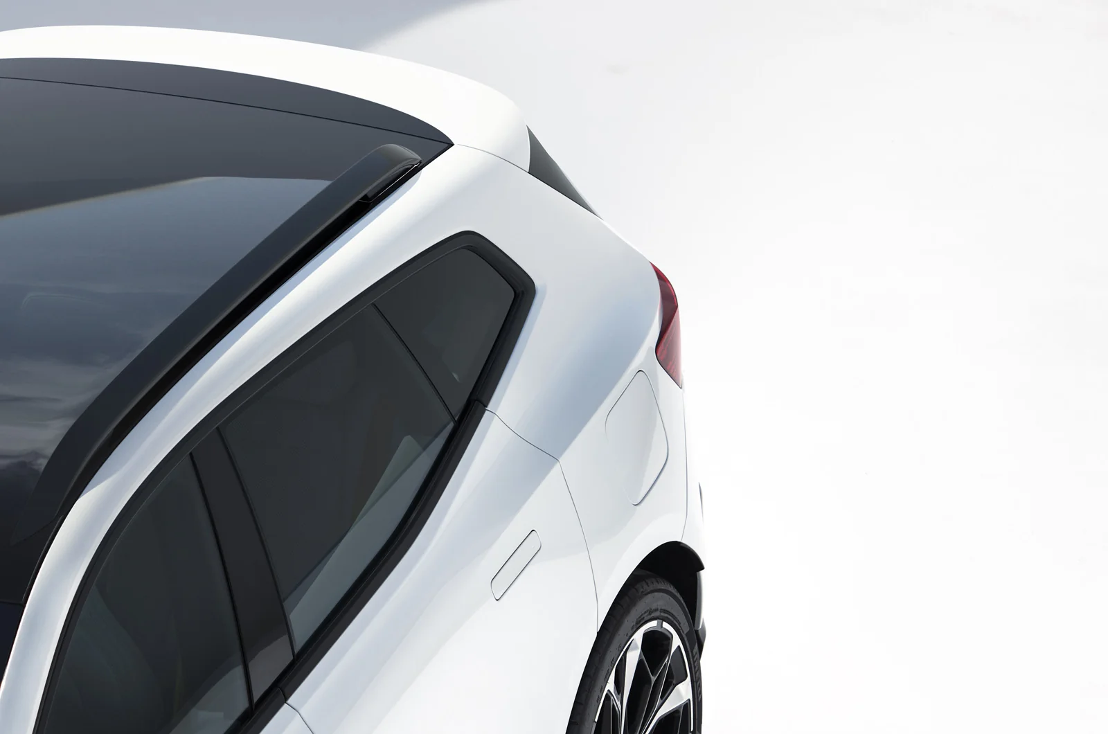 Polestar 4 SUV: Shvetsiya brendi BMW iX3 va Tesla Model Y uchun jiddiy raqib tayyorladi