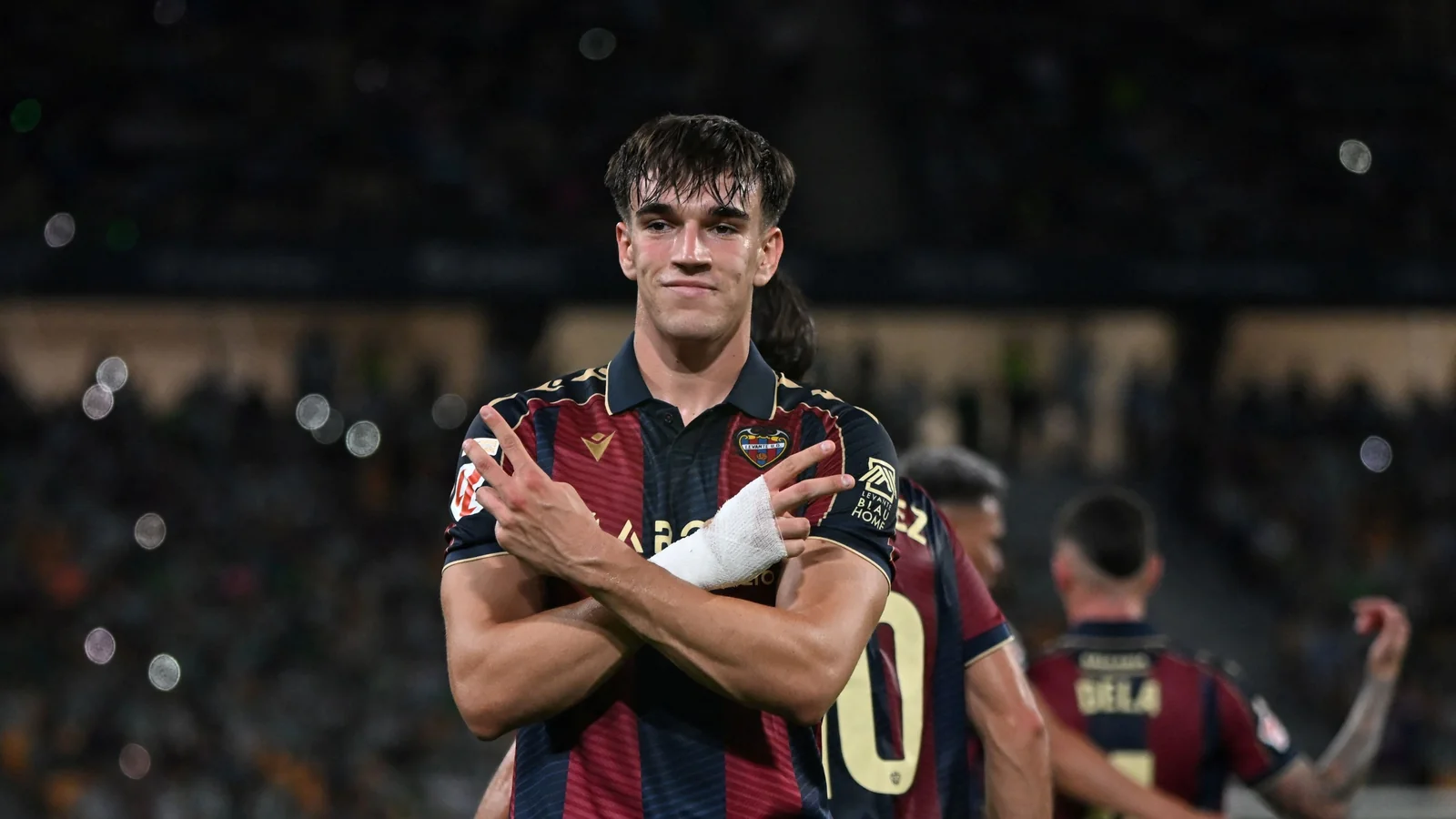 El Real Madrid ficha al joven delantero Carlos Espí