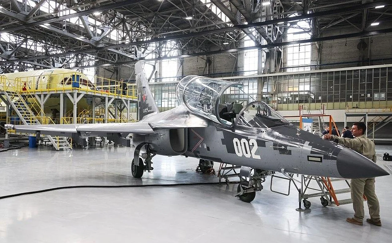 Russlands aktualisierte Yak-130M Kampftrainer werden ab 2028 ausgeliefert