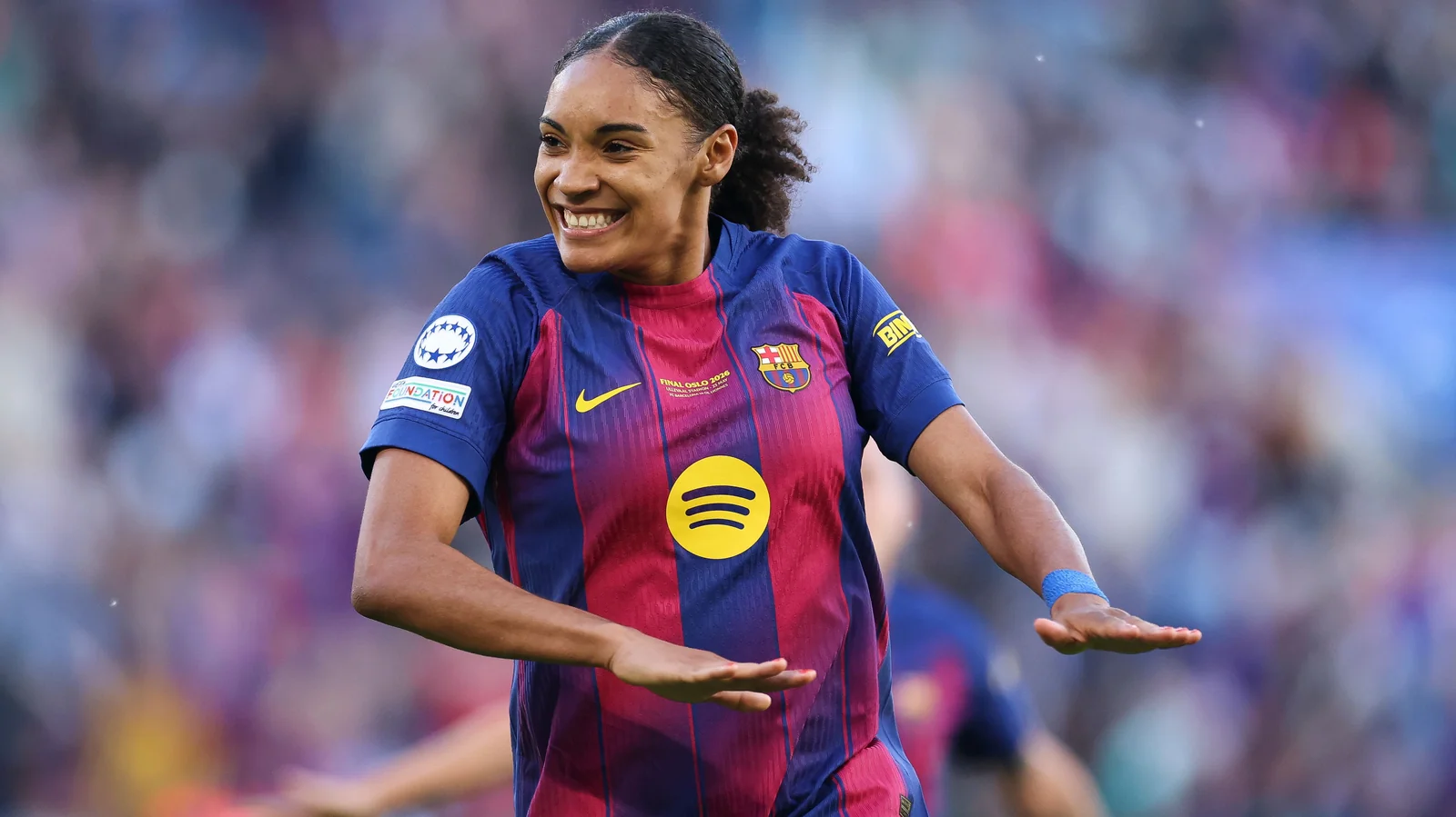 Salma Paralluelo verlässt Barcelona und wechselt zu Lyon