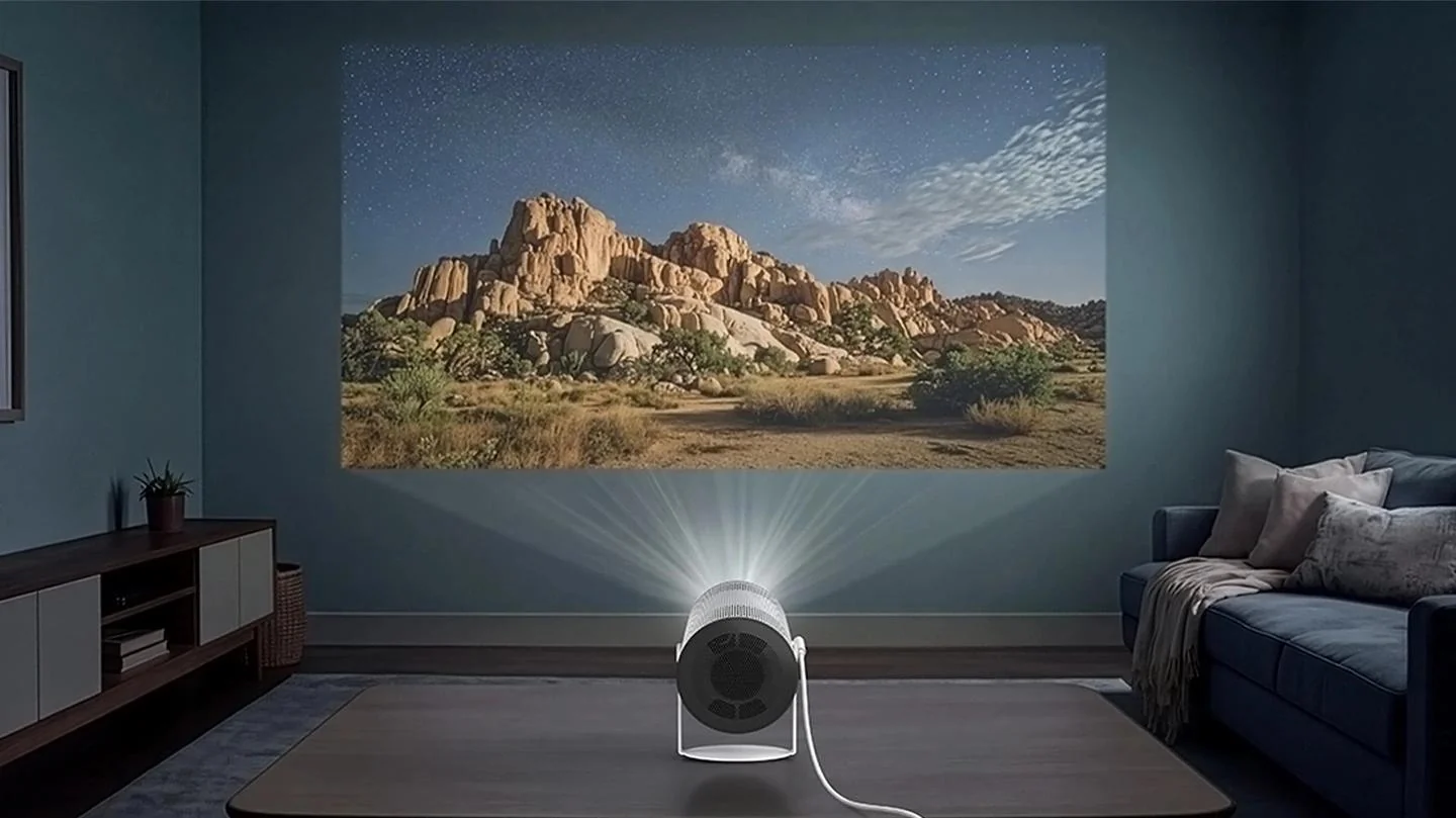 Samsung presenta el nuevo proyector Freestyle+ con IA