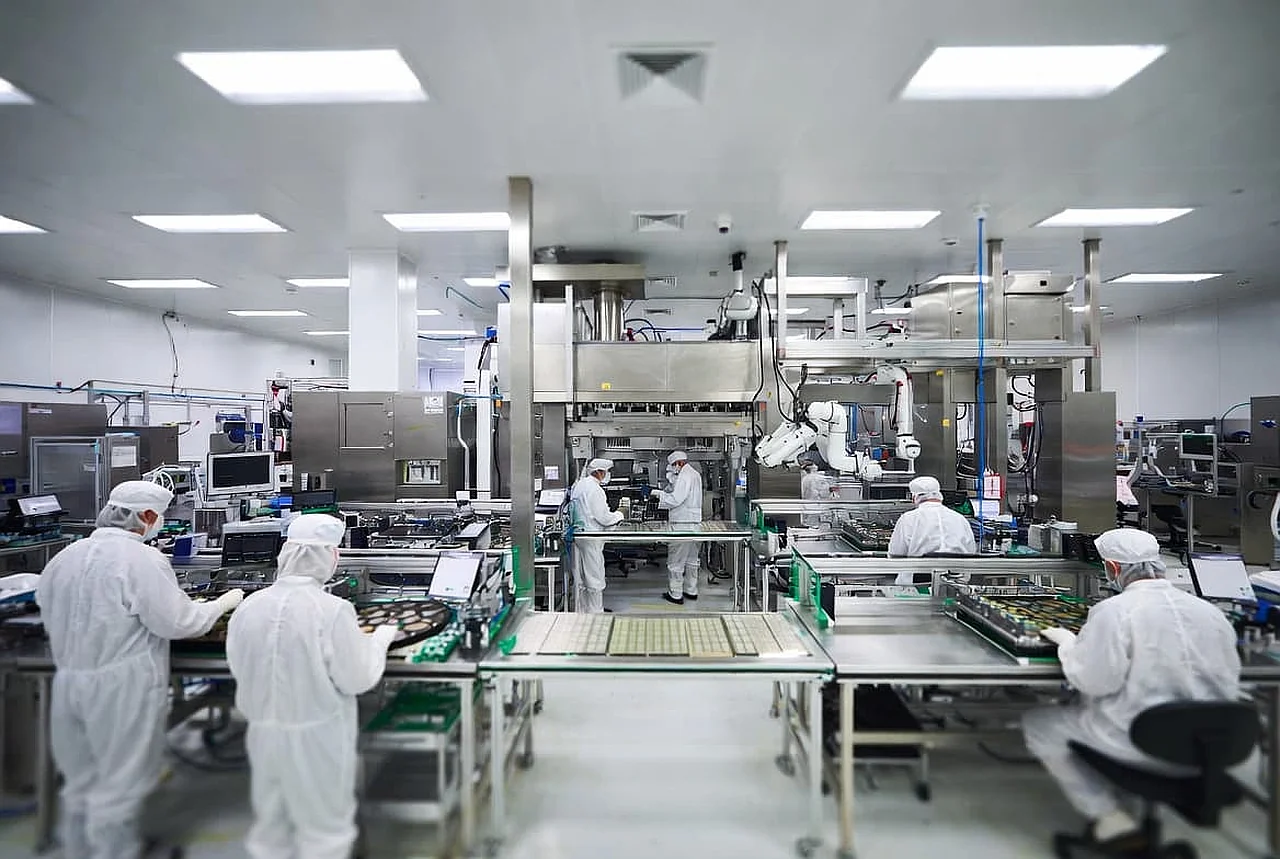 Samsung Announces Semiconductor Shortage Expected to Last Until 2028