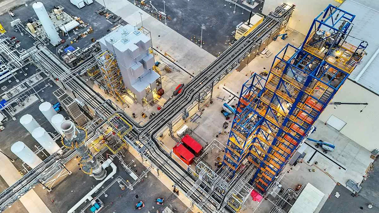 Сила компанияси электромобиллар учун аккумулятор ишлаб чиқаришга 300 млн доллар жалб қилди