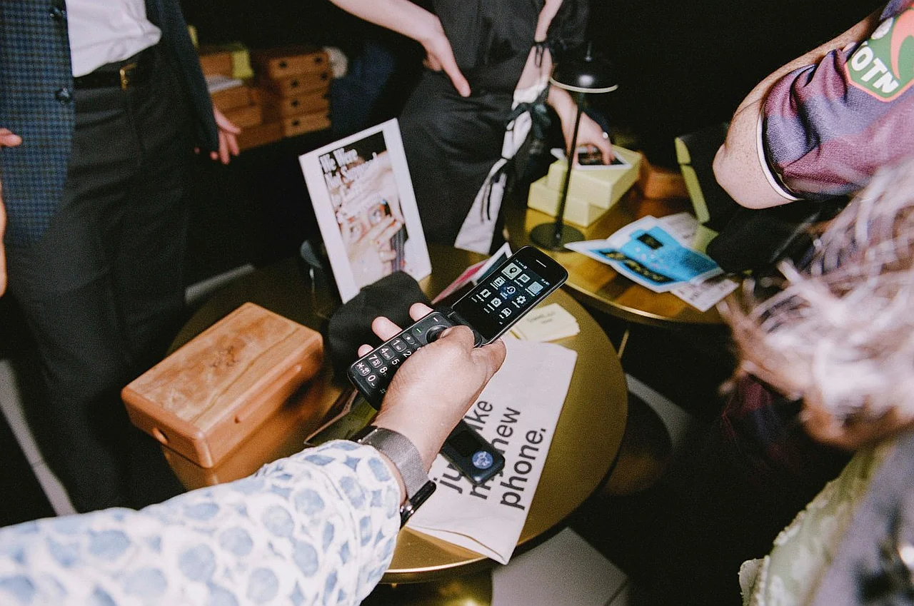 A Solution for Smartphone Fatigue: Dumb Co Introduces 'Smart' Feature Phones