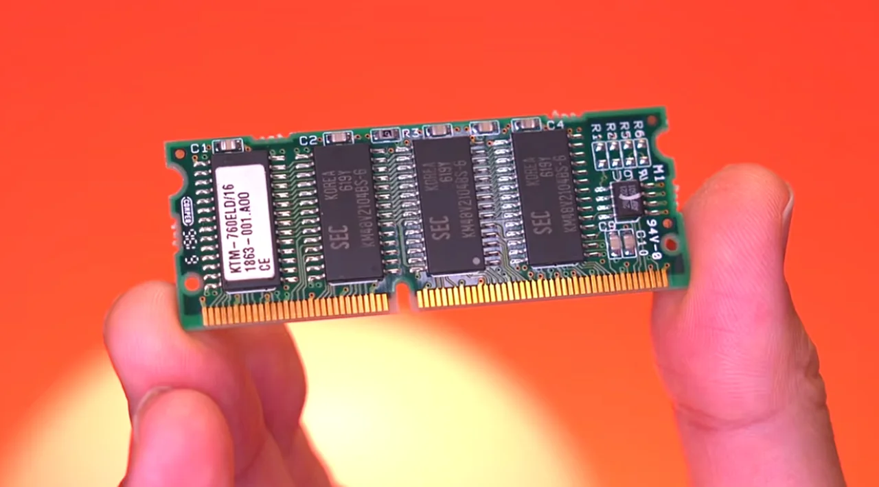 Record dans l'histoire de la Sony PlayStation : un passionné multiplie par 8 la mémoire vive de la console