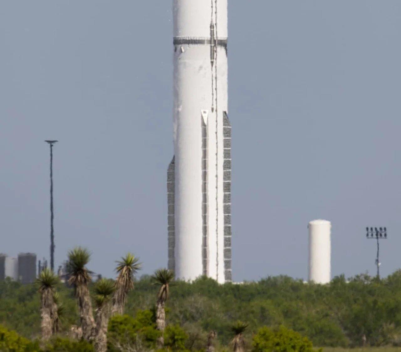 SpaceX continues to conquer space: Super Heavy Booster 21 tested