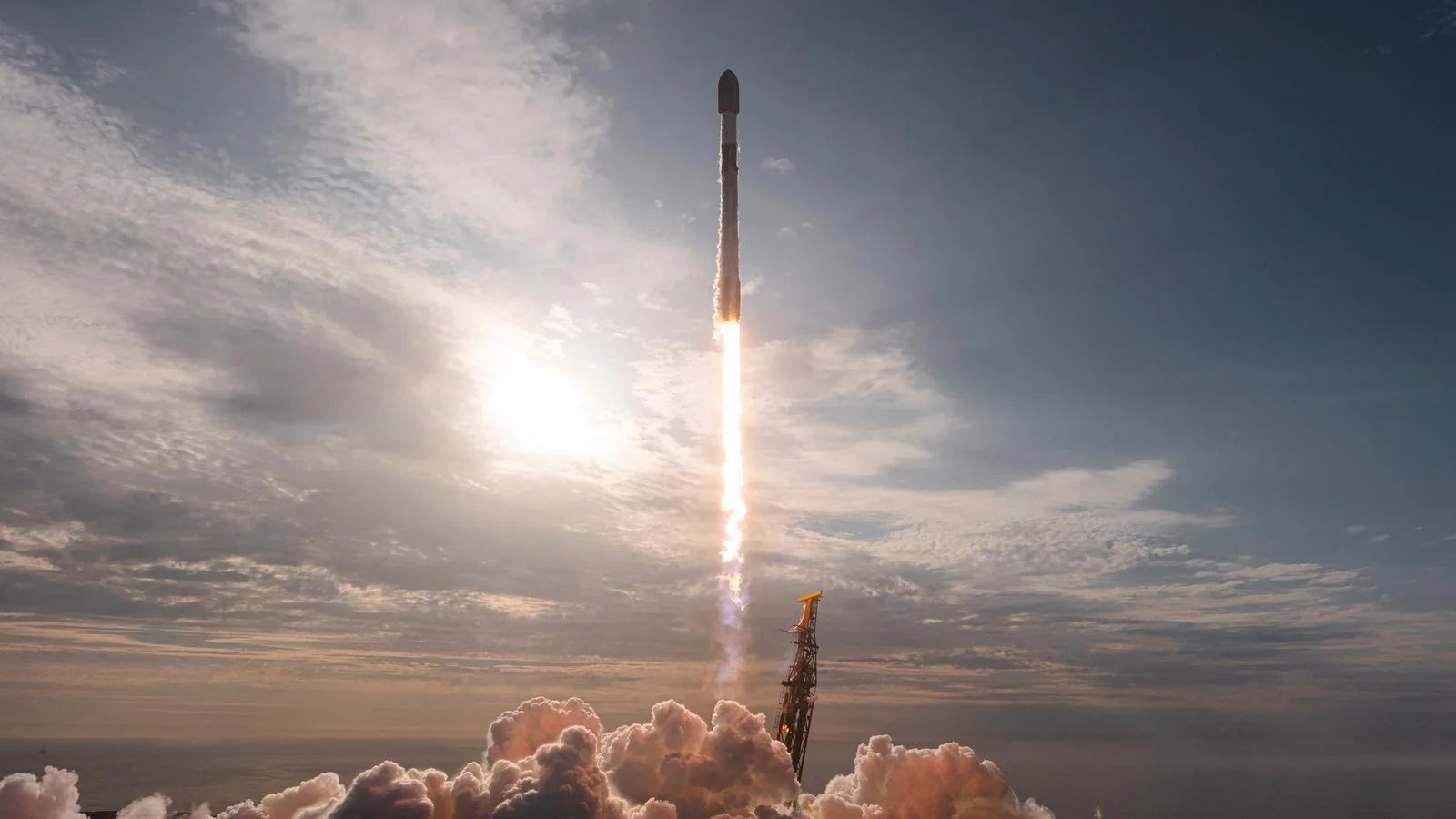 SpaceX achieves historic milestone: Falcon 9 rocket completes 600th flight