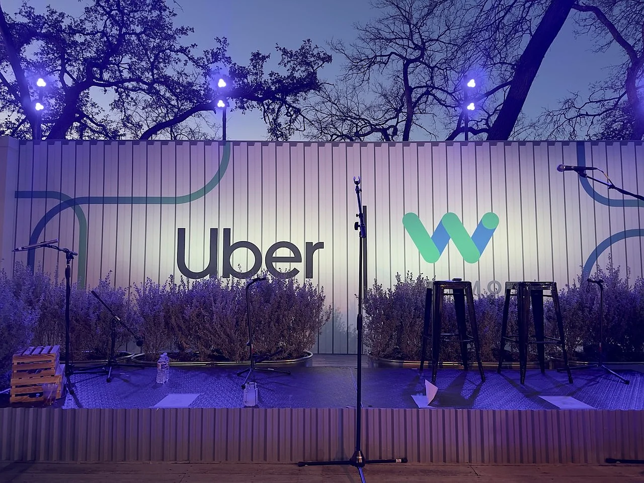 Uber ва Ваймо ўртасида зиддият: Роботаксилар келажаги учун кураш авж олмоқда