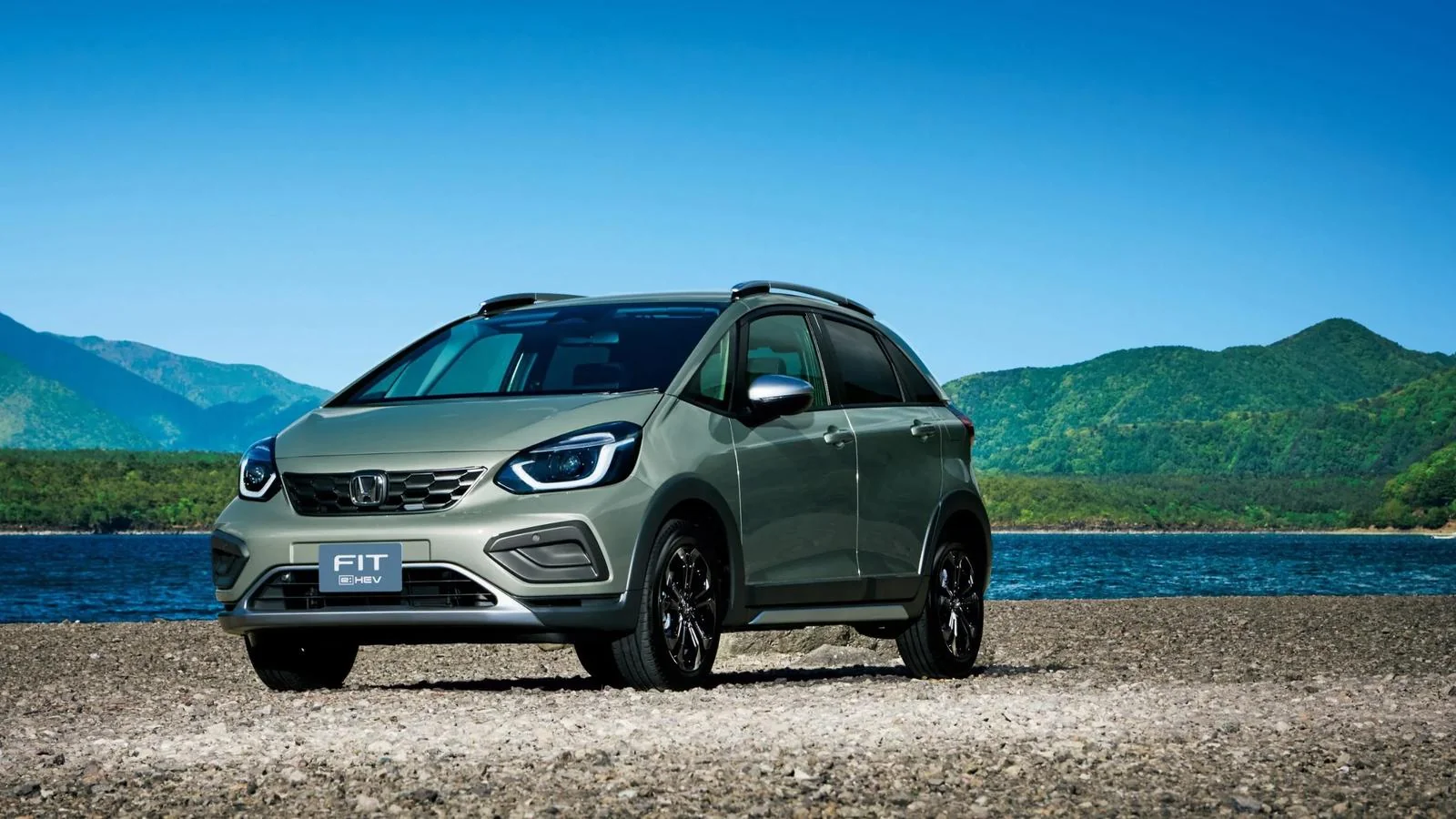 Представлен обновленный Honda Фит: 123 л.с. и полный привод