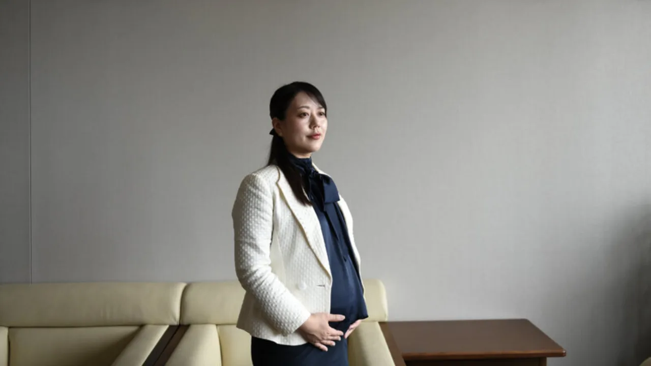 Female Mayor’s Maternity Leave Causes Stir in Japan