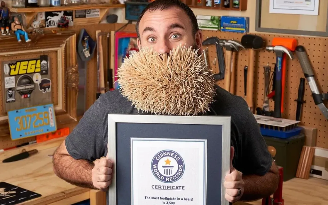 American man sets record by placing thousands of items in his beard