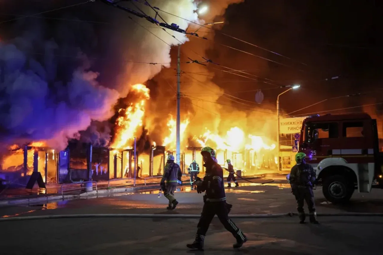 Mass Night Attack: More Than 800 Drones Launched at 16 Russian Regions