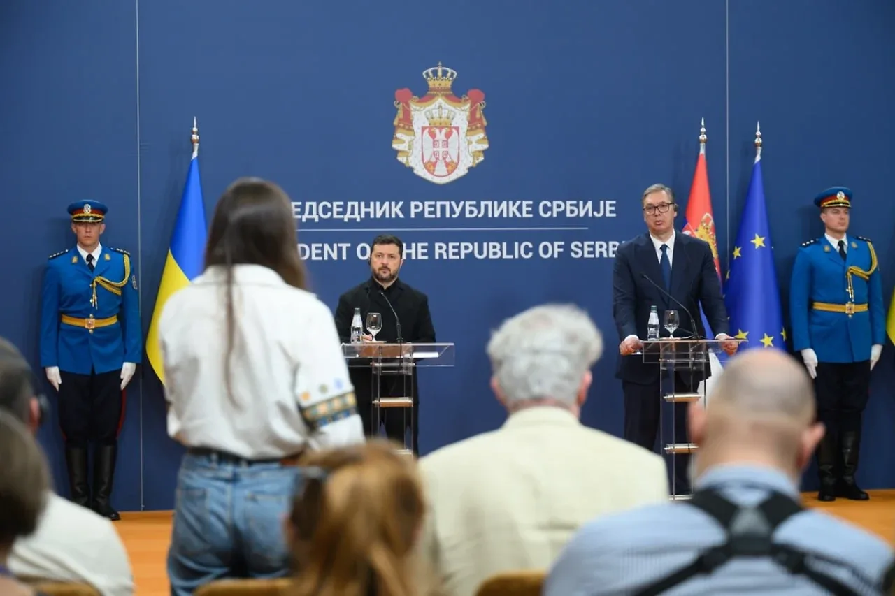 Ukrainian Flag Removed in Pristina After Zelensky's Statement