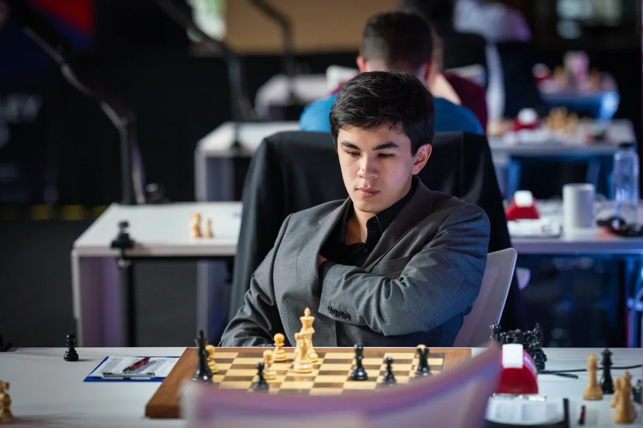 Javohir Sindarov invaincu à Saint-Louis : à deux points du leader