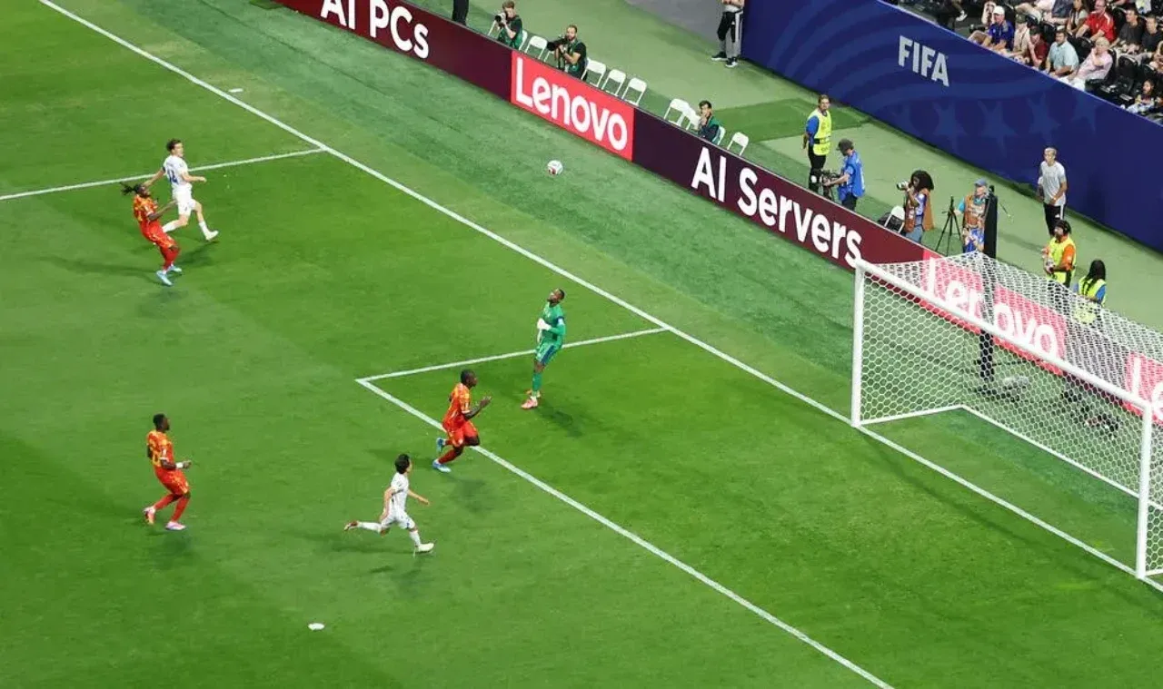 Yuri Semin discrepa de la FIFA: elige el gol de Eldor Shomurodov