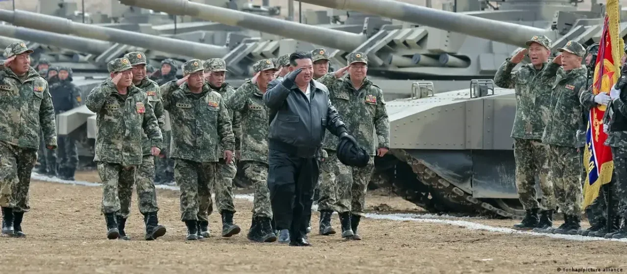 Nordkoreas Einheit mit 120 Raketen soll nach Russland unterwegs sein