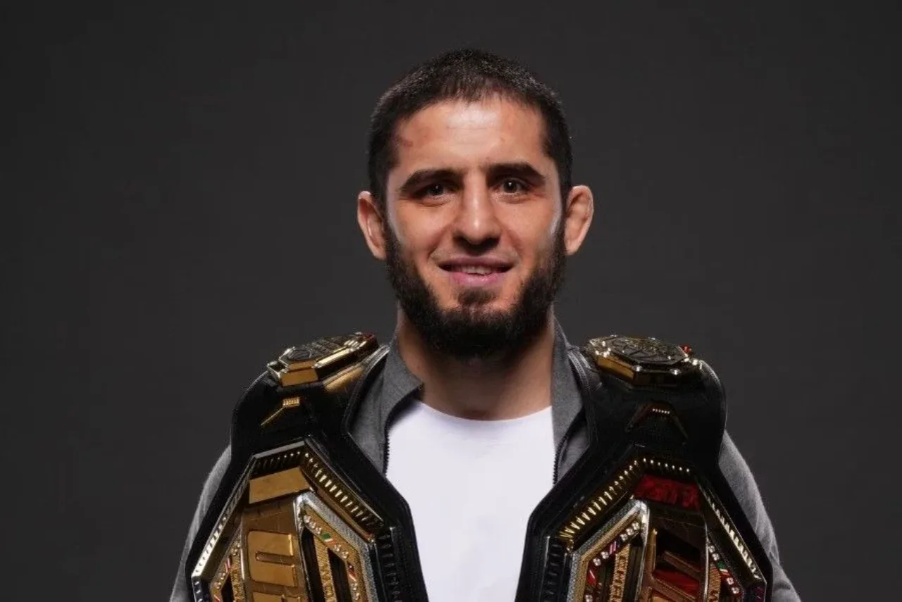 Islam Makhachev met fin aux rumeurs de retraite : objectif, le record