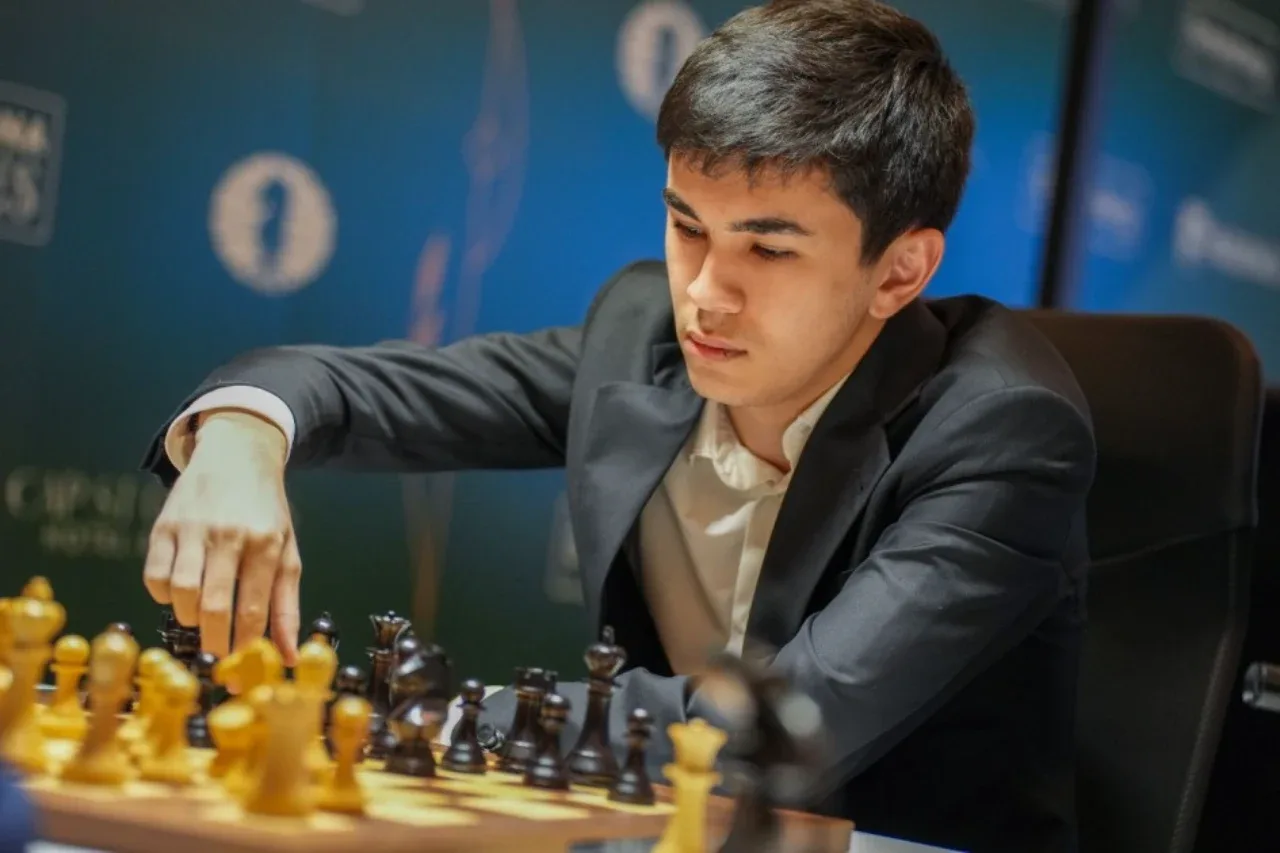 Sindarov show in St. Louis: Javokhir defeats Caruana and climbs to second place!