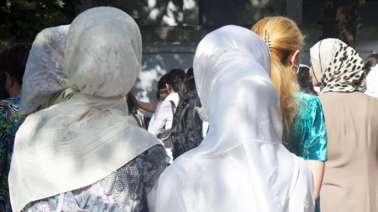 Raids Targeting Hijab-Wearing Women Begin in Tajikistan