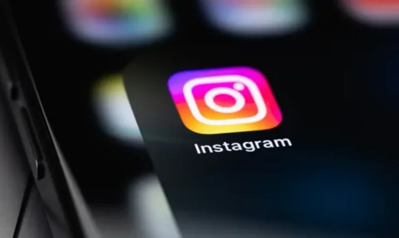 Will it be hard to get used to? Instagram’s new logo and the debate online