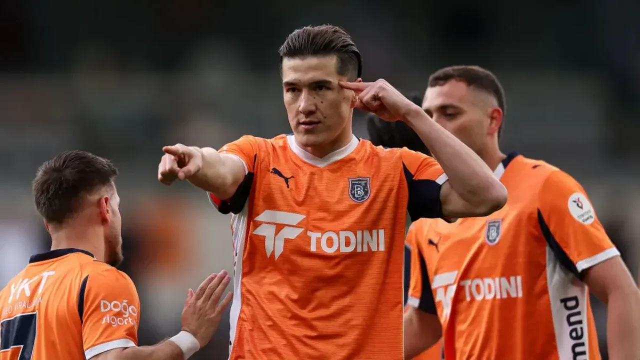 Super but de Shomurodov : match nul dramatique entre Başakşehir et Kasımpaşa