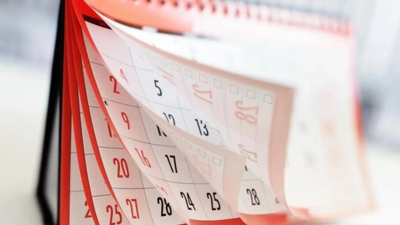 How many days will Uzbekistanis have off during the Independence Day holiday?
