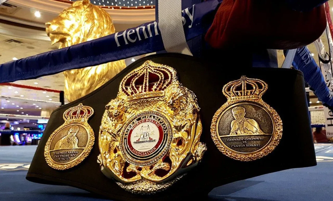 Deux Ouzbeks en tête du classement WBA : un nouveau nom fait son entrée