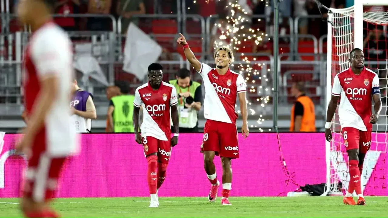 Monaco, Marsilya'yı mağlup ederek Fransa'da liderliğe yükseldi!