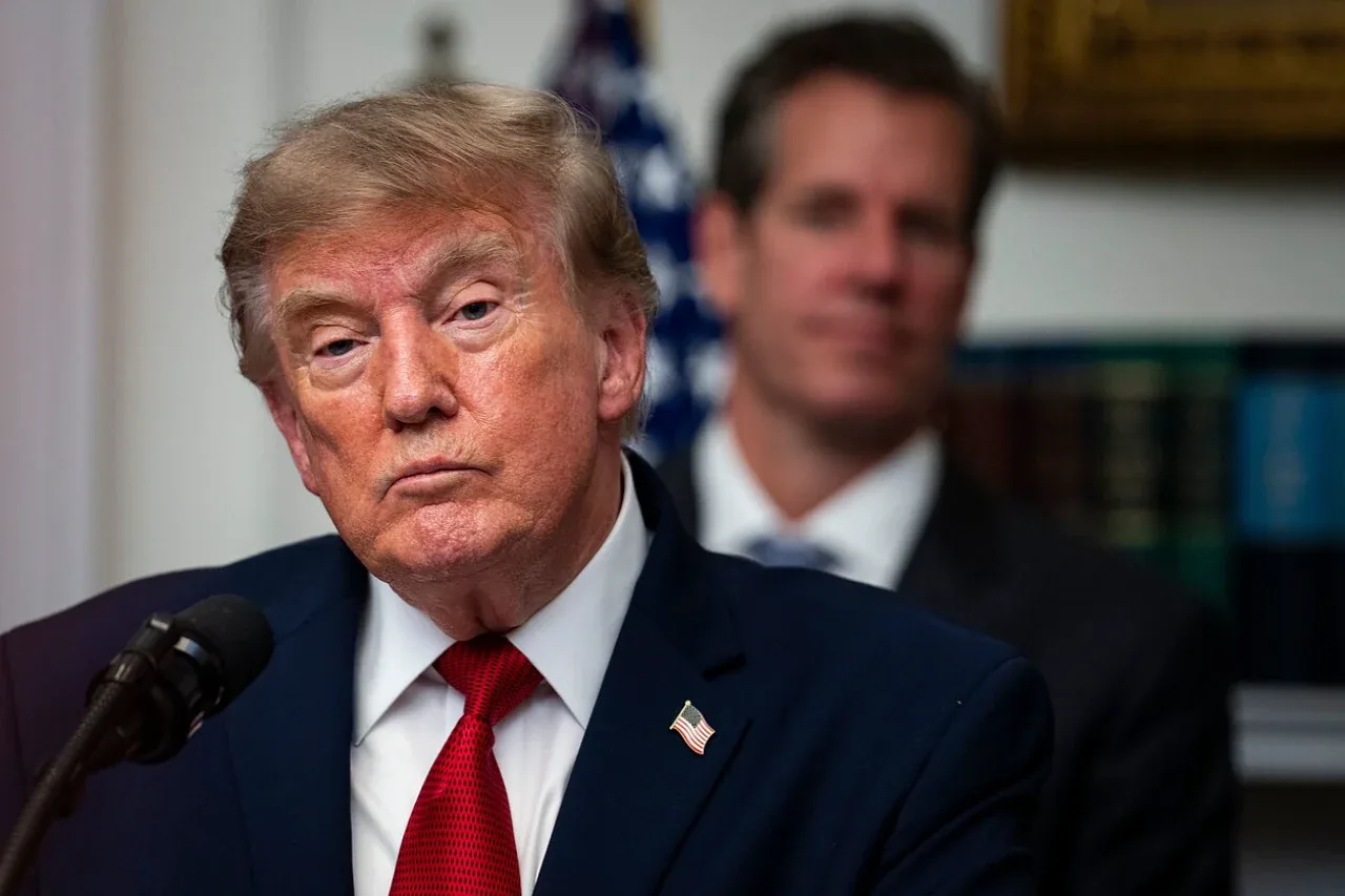 Трампдан кескин баёнот: демократлар импичментга тайёрланмоқда