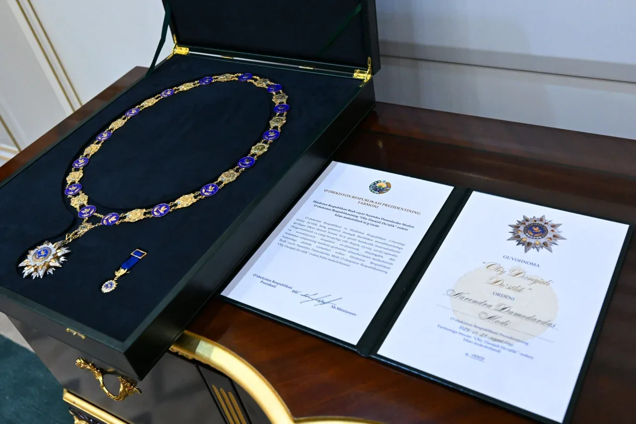 High esteem at "Koksaroy": The President awards Narendra Modi with the "Order of Friendship of the Highest Degree"