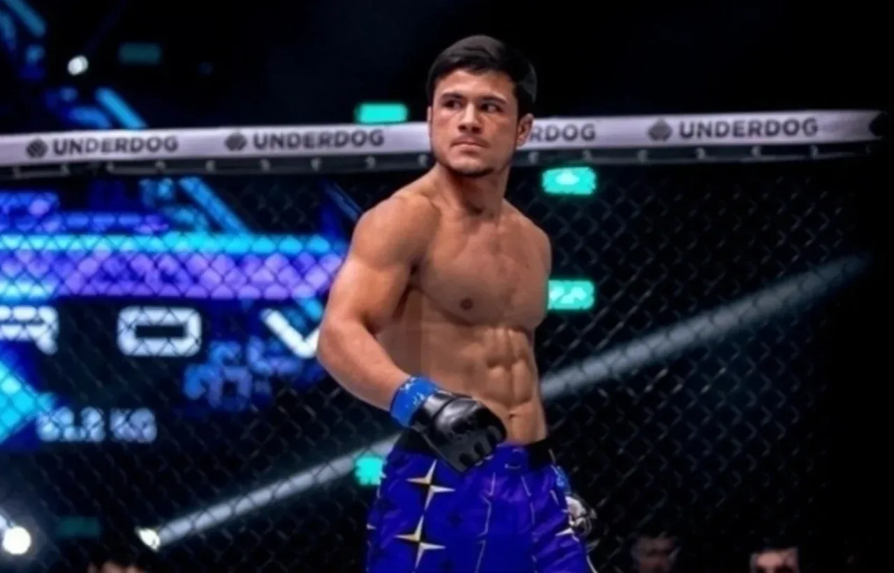 Ramazon Temirov in Tokyo in His Brother Azizbek’s Corner: The Goal Is a Title Fight