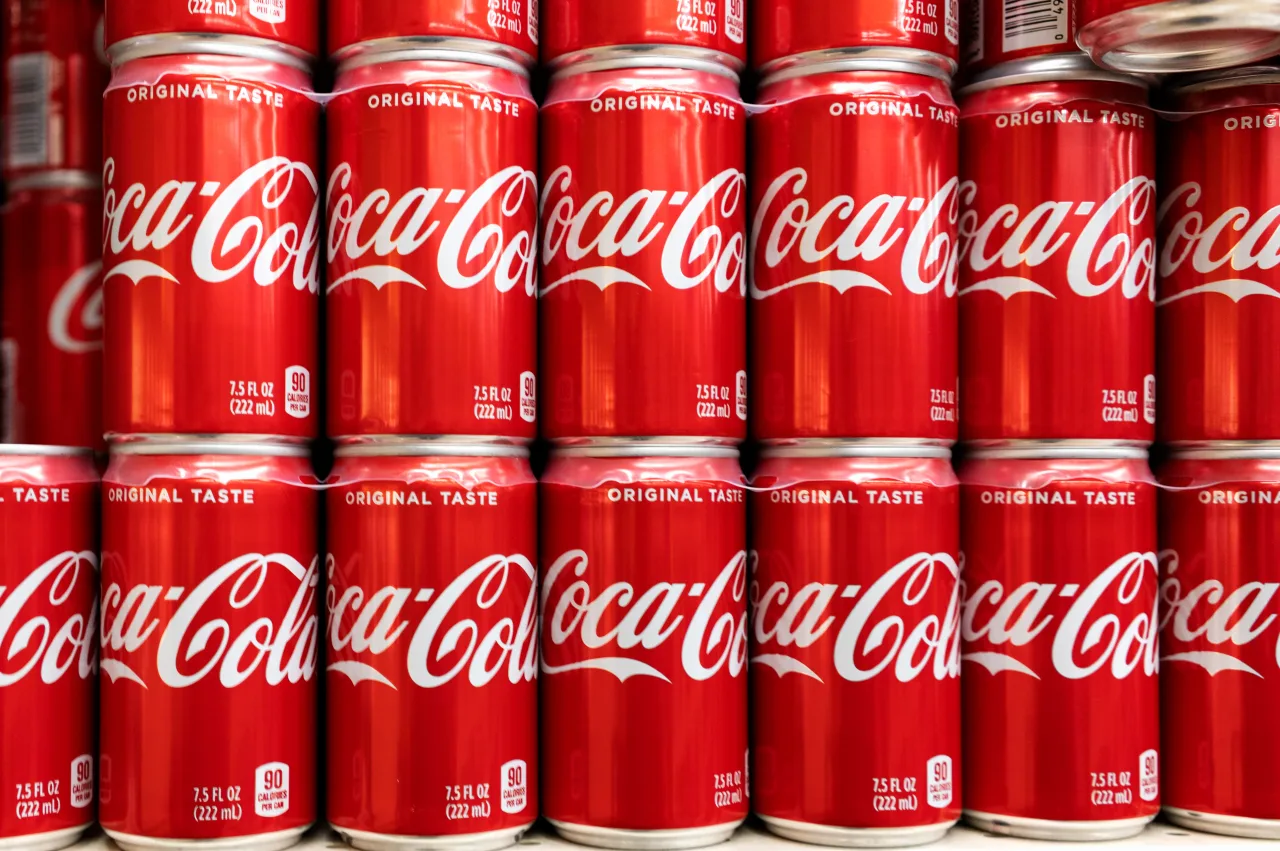 Coca-Cola bans certain inscriptions on cans