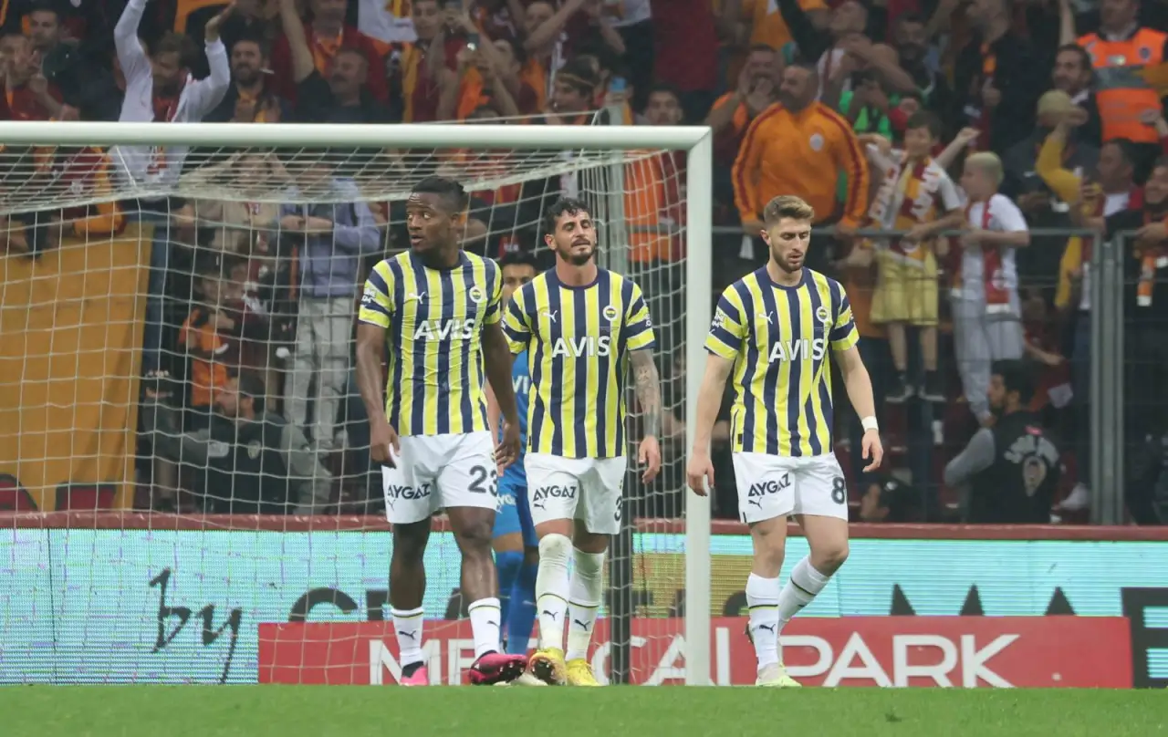 Fenerbahçe Defeat Sturm at Home with Goals from Talisca and Greenwood
