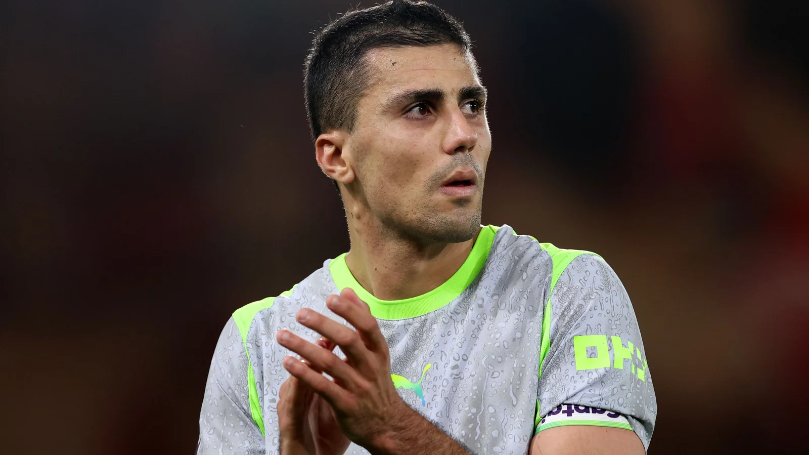 Barcelone se lance dans la course pour Rodri : duel avec le Real Madrid