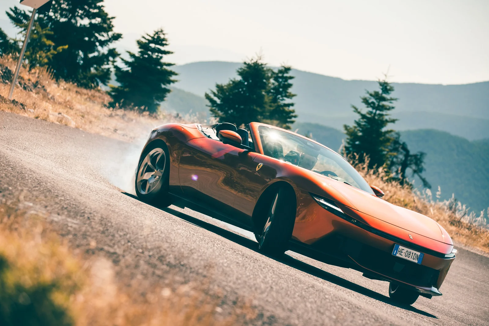 Ferrari Амалфи Спидер Грецияда синовдан ўтди