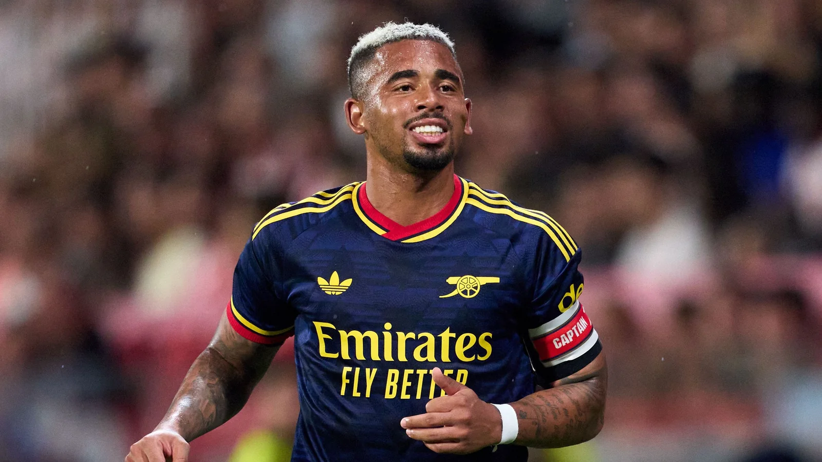 L’agent de Gabriel Jesus clarifie les rumeurs de transfert liées à Napoli