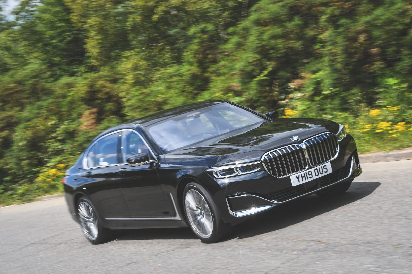 Ikkinchi qoʻl BMW 7 Series: hamyonbop narxda hashamat va amaliylik