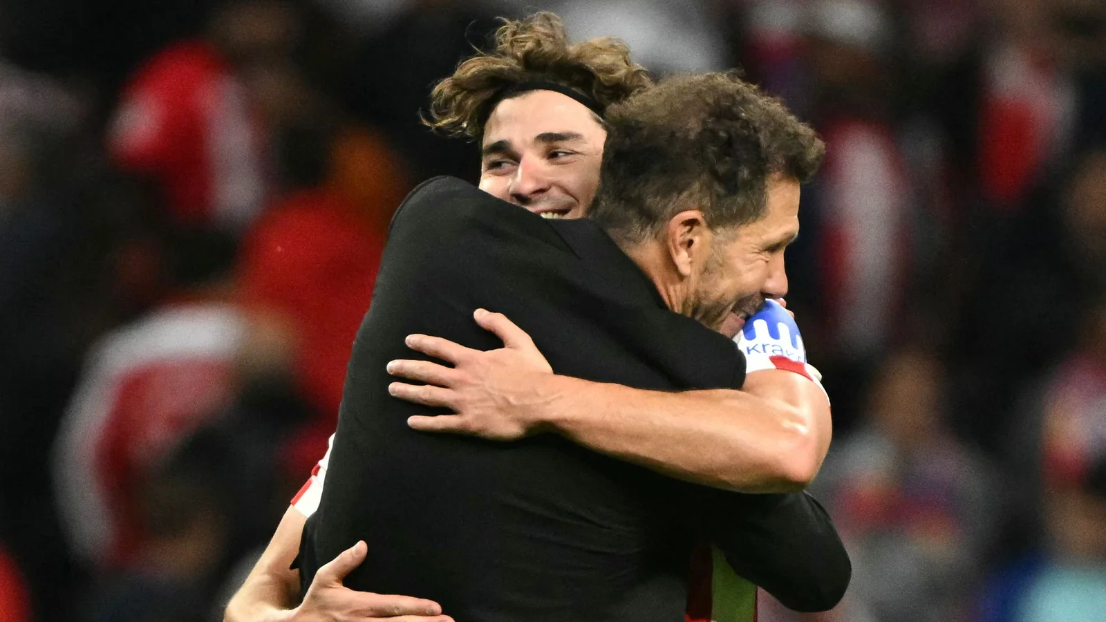 Julian Alvares va Diyego Simeone oʻrtasida muhokama boʻlib oʻtdi