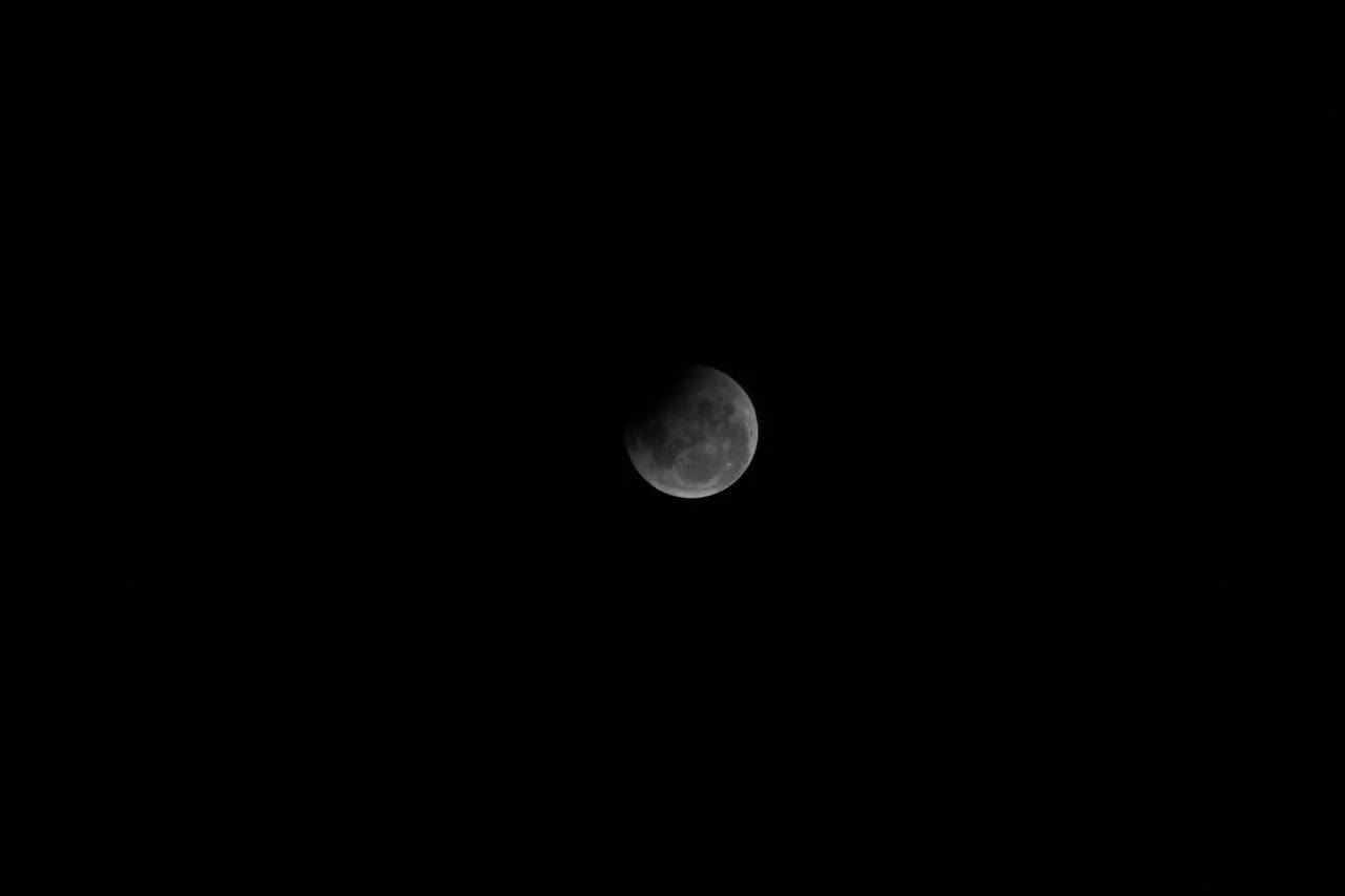 Cosmonaut Anna Kikina captures rare lunar eclipse from the ISS