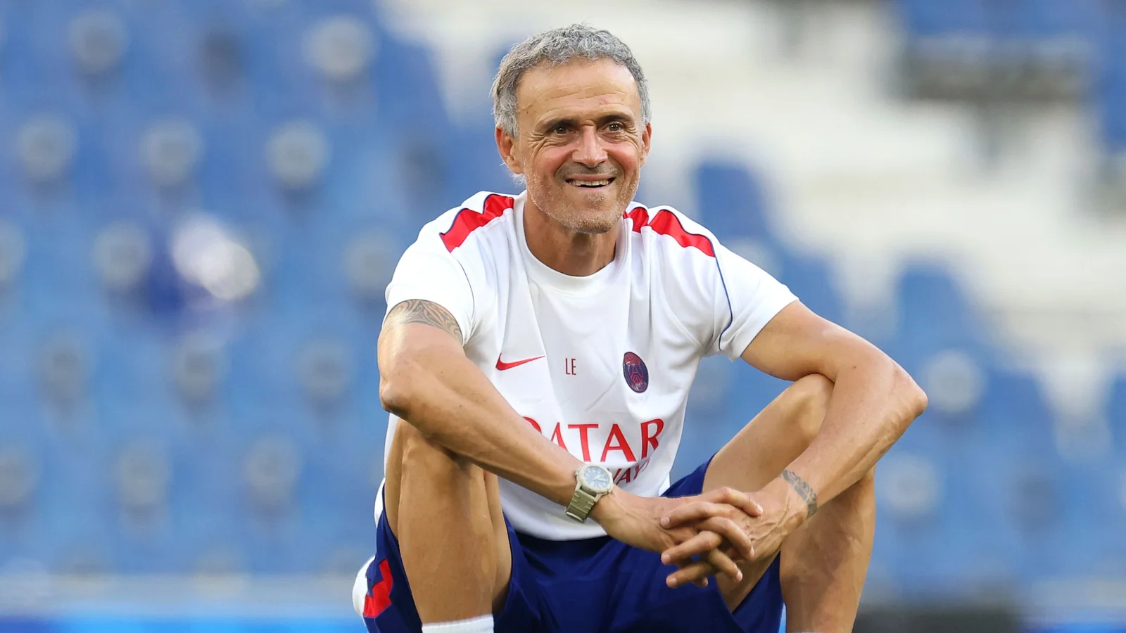 Luis Enrique äußert sich zu Transfergerüchten um Bradley Barcola