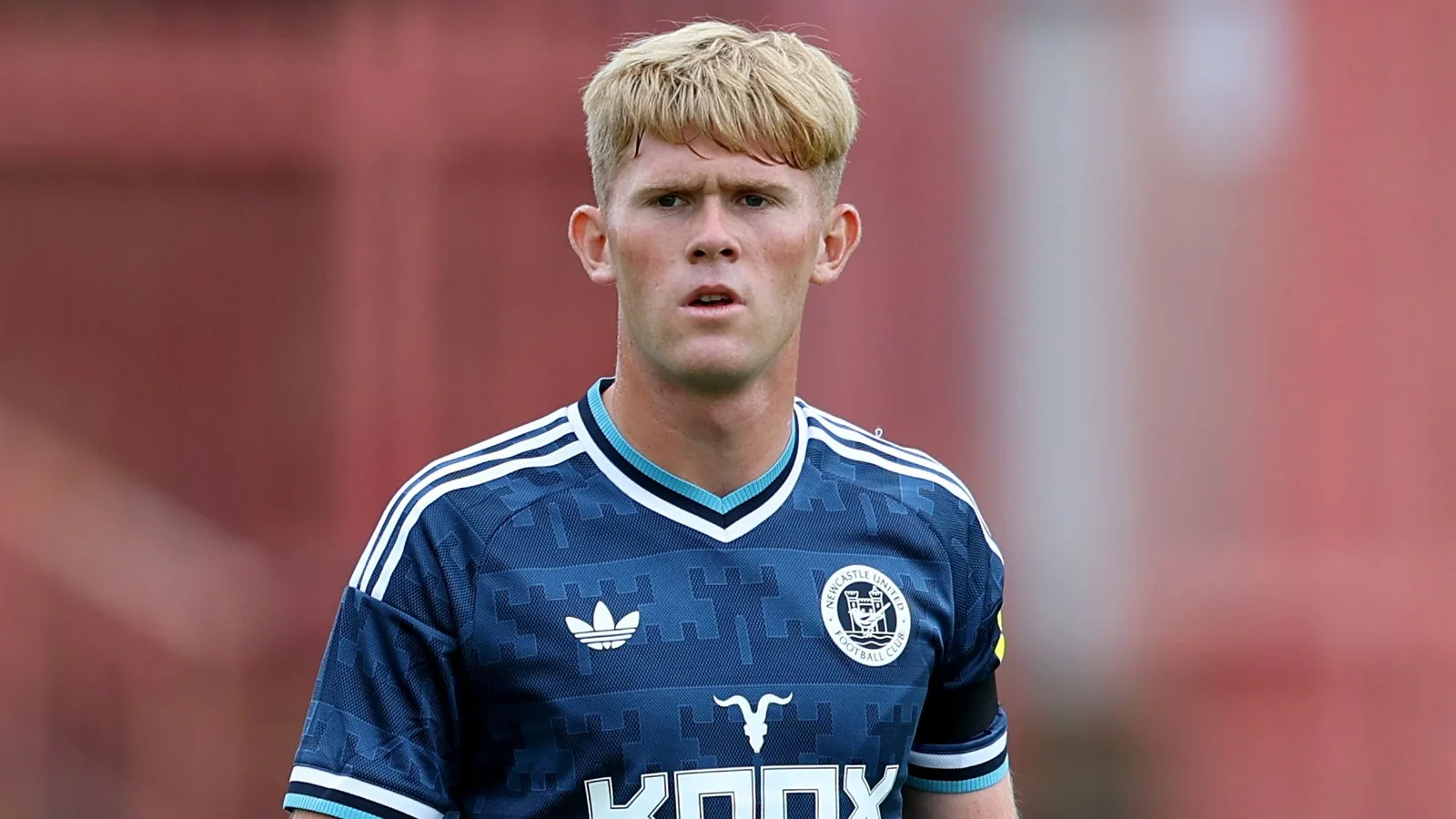 Lewis Hall will trotz Newcastles Widerstand zu Manchester United wechseln