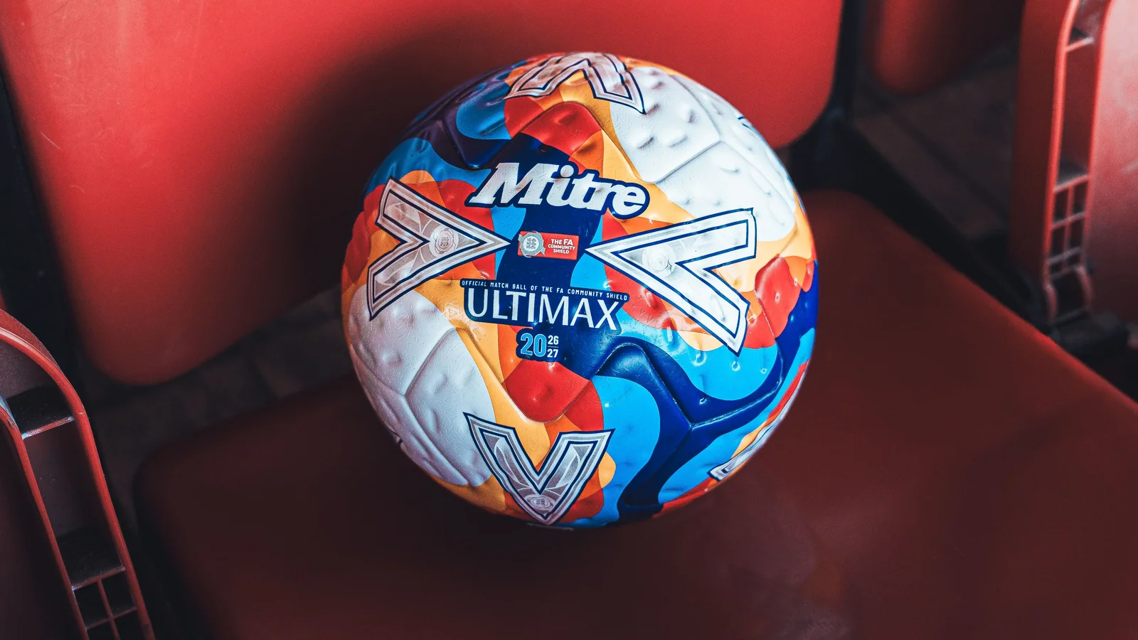 Mitre 2026 yilgi Community Shield uchun yangi Ultimax Pro toʻpini taqdim etdi