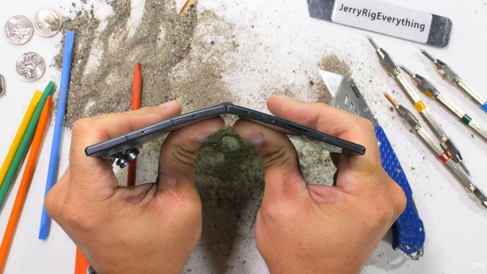 Samsung Galaxy Z Fold 8 chidamlilik sinovidan oʻtdi
