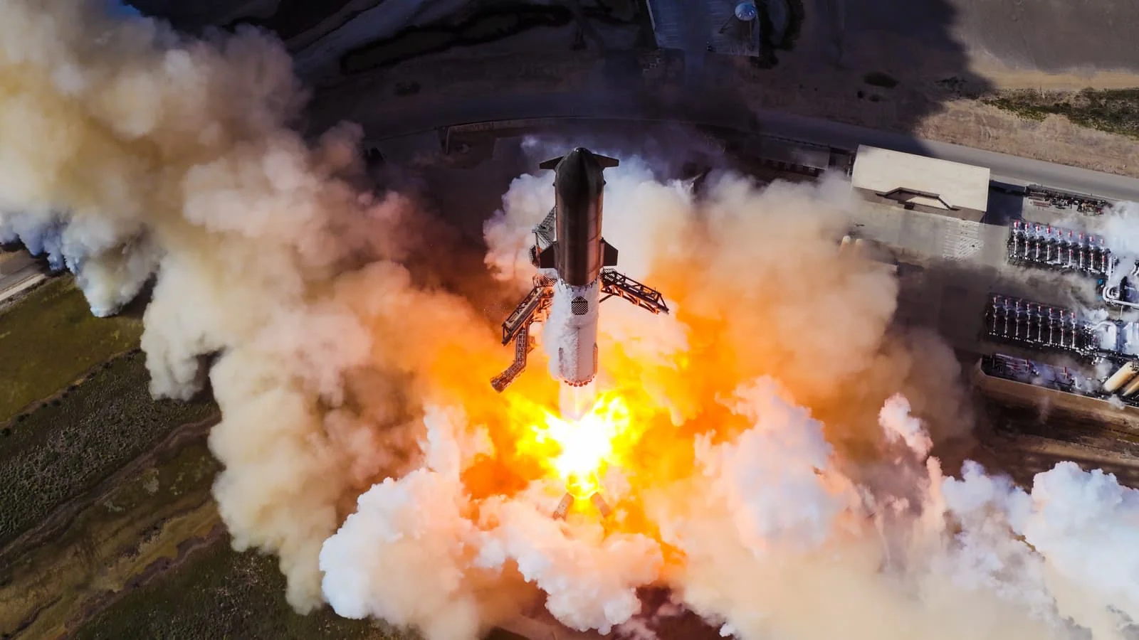 SpaceX Publishes Financial Report and Reveals Starship Flight Details