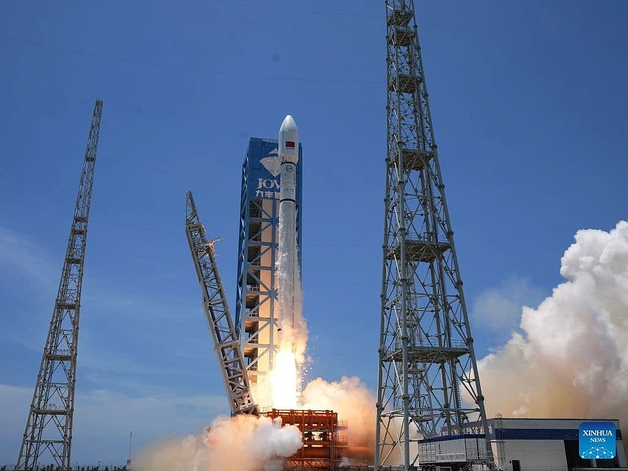 La Chine lance une nouvelle série de satellites Internet en orbite basse