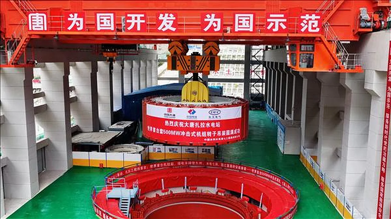 China installiert den weltweit größten Wasserturbinenrotor