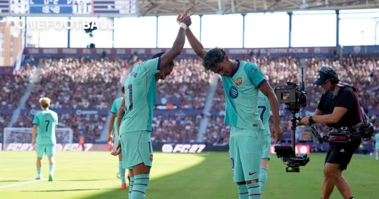 Doublé de Yamal, show de Raphinha : le FC Barcelone s'impose 4-2