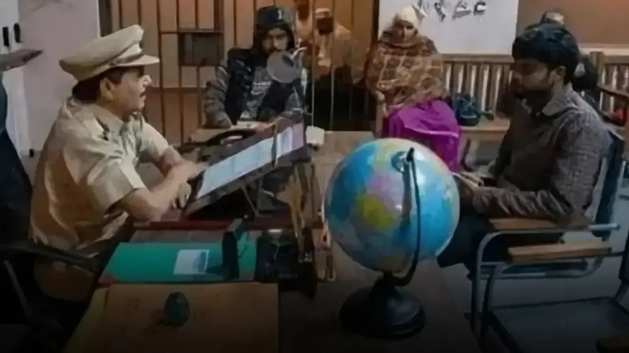 Gefälschte Polizeistation in einem Hotel in Indien nach acht Monaten enttarnt