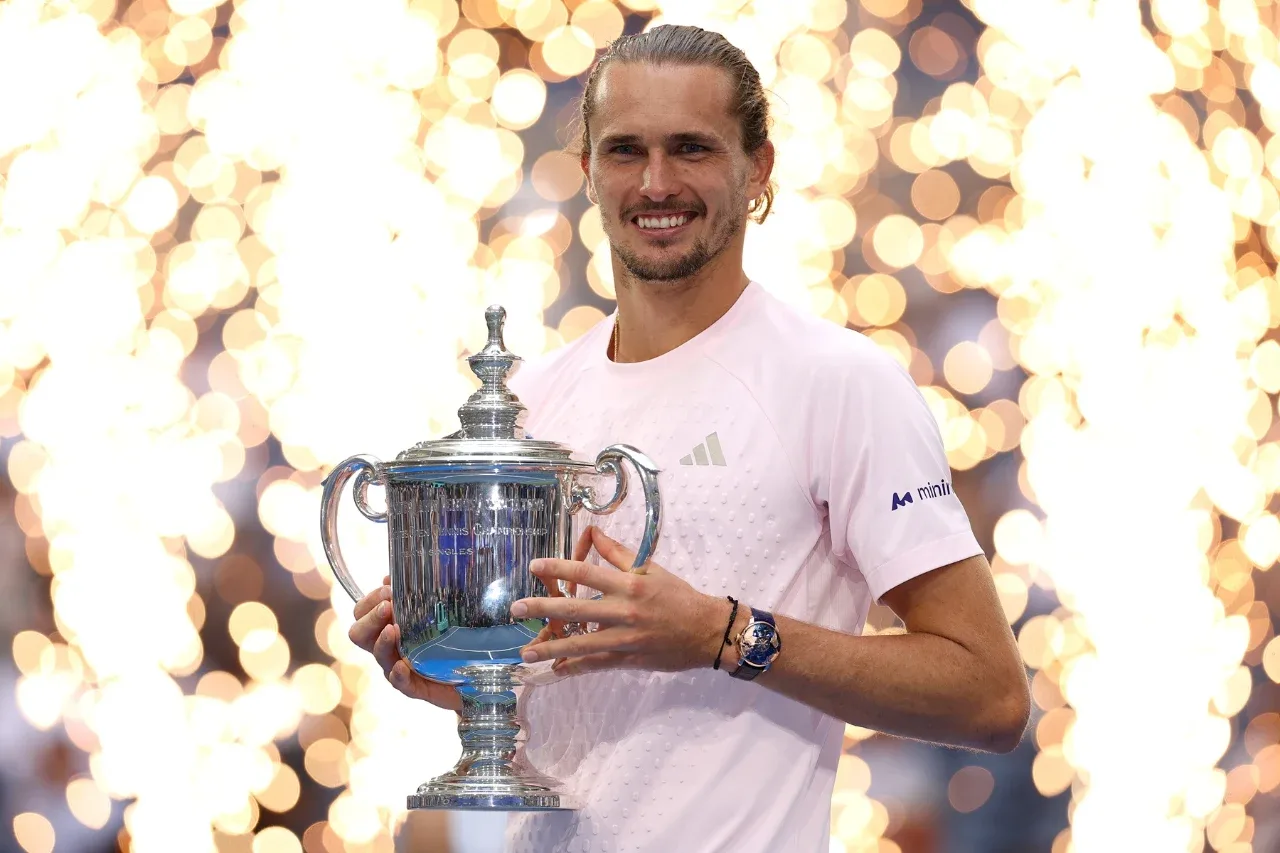 Historic final in New York: Zverev defeats Shelton and equals a 49-year record!